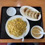 台湾料理 興隆 - 料理写真:カレー炒飯＋餃子セット