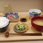こいさん食堂 - 定食（ぶりのお造り）