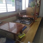 山崎屋食堂 - 小上がり