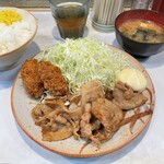 とんかつ三太 - 豚しょうが焼、カキフライ付き