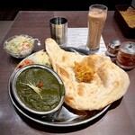 インド料理 スーリヤ - ほうれん草カレーセット