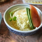 焼肉館・勝 - ランチのサラダ