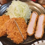 とんかつ＆エビフライ 囲炉裏 - 