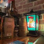 Bar 日果 - シックな空間が良い