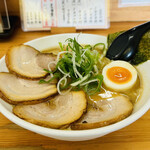 いっぽし - チャーシューめん(麺大盛り)