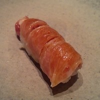 鮨 天川 - 2300円のコースとは思えないトロ