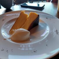 The lounge on the water - 