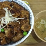 Ganso Butadonya Tonton - ハーフ＆ハーフ丼