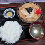 味処花しょく - カツ煮定食　大（￥990）