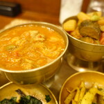 ネパール料理バルピパル - チキンカレー