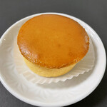 なかたに亭 - フロマージュ　450円。しっとりチーズ風味