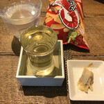 麹町いづみや しろ - にいだしぜんしゅ たる酒80 生酛純米