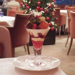 資生堂パーラー - クリスマスルージュパフェ