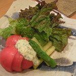 Hashima - トマトとアスパラのサラダ
