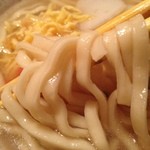 琉球ぼうず - 沖縄そば、ゴワゴワソーキ麺