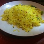 南インド料理 なんどり - インド麺レモンライス風（1,000円）を2皿に分けたところ