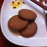 南インド料理 なんどり - スリランカのジンジャービスケット（一袋150円）