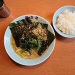 濱之家 - ラーメン800円＋ライス100円