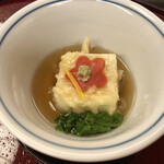 京懐石 螢 - 先付け（山菜豆腐の揚げ出し）