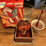 麹町いづみや しろ - カルビーかっぱえびせん、函館 いか塩辛、燦然 しぼりたて純米大吟醸生原酒 雄町