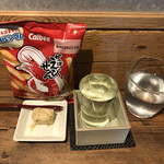 麹町いづみや しろ - カルビーかっぱえびせん、熊本 五ッ木 山うにとうふ、燦然 しぼりたて純米大吟醸生原酒 雄町