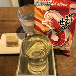 麹町いづみや しろ - カルビーかっぱえびせん、熊本 五ッ木 山うにとうふ、幻 しぼりたて 純米吟醸 生酒
