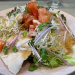 パスタ屋 SAKURA - サラダは美味しい