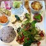 カフェアンドダイニング クサベ - メインを選べるワンプレートランチ