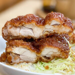 チャボ食堂 - 結構な厚みでサクッとしてムギュッとした食感☆