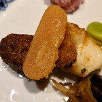 日本料理 徳専 - カラスミは昔食べた癖の強い品とは全く違い
      美味しい味わい
      
      マハタはお上品な味わいの中にも旨みがシッカリあり
      癖もなく美味しい