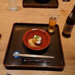 日本料理 徳専 - ●おまかせコース　全9品　14,000円
                                全部日本酒と合うだろうなと思われる料理構成
                                実際に僕以外の皆さんは
                                日本酒のペアリングにシフトされた
                                僕は田舎に住んでるから車じゃないと後が大変？（笑）