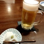 緒川 - 生ビールとお通し（朧豆腐）