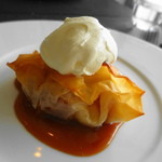 フランス料理　レネ - 一押しの、林檎のパイ包み　☆4.3