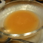 Ryourinim Miwa - ブランマンジェに使う用の桃のスープを、無理言って桃だけもらってみました。　　