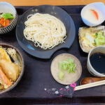 Resutoran Kazeno Oka - 「野菜天丼とハーフうどん」1,450円税込み♫