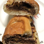 なかまちパン - 3種のチョコ＆クルミ　断面