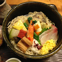 九つ井 本店 - ちらしそば