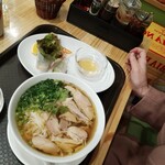 ベトナムレストラン バンブー - 鶏肉フォーランチ！生春巻きと揚げ春巻き付！
