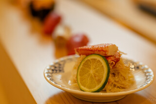 h Sushi Hikari - 