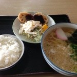 手打うどん・あかぎ - うどん定食@550円