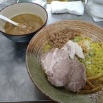 覆麺 智 - 