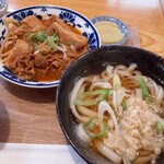 もつ煮込みうどん 和久 - 