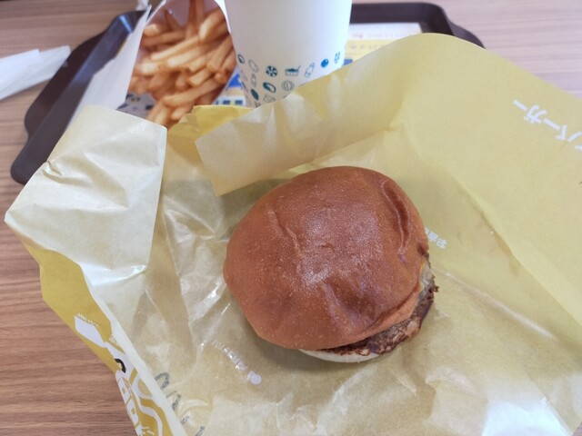 ロッテリア 仙台駅東口店 - 宮城野通（ハンバーガー）の写真