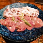 横浜大衆焼肉 もつ肉商店 - 肝マニア