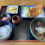 そば乃青山亭 - とんかつ定食　￥1,700円