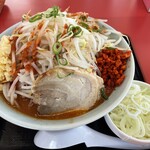 ラーメン もっけだの - 2023.2.1～冬季限定『旨辛ラーメン炎山ニンニク野菜マシマシ+ネギ』