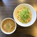 浜田山 - 料理写真:・味玉ちゃーしゅーつけ麺 1,400円/税込
・ねぎ 150円/税込