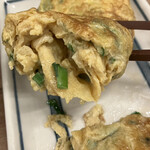 焼鳥日高 - ニラ玉の断面