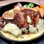 デンバー プレミアム - 料理写真:熟成ステーキ＆UMAMIリッチハンバーグコンボセット