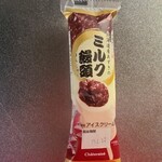 Chateraise - 北海道産あずきのミルク饅頭(118円)